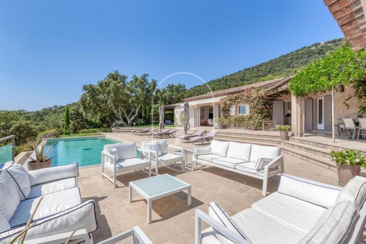 Luxury villa for sale in La Garde-Freinet