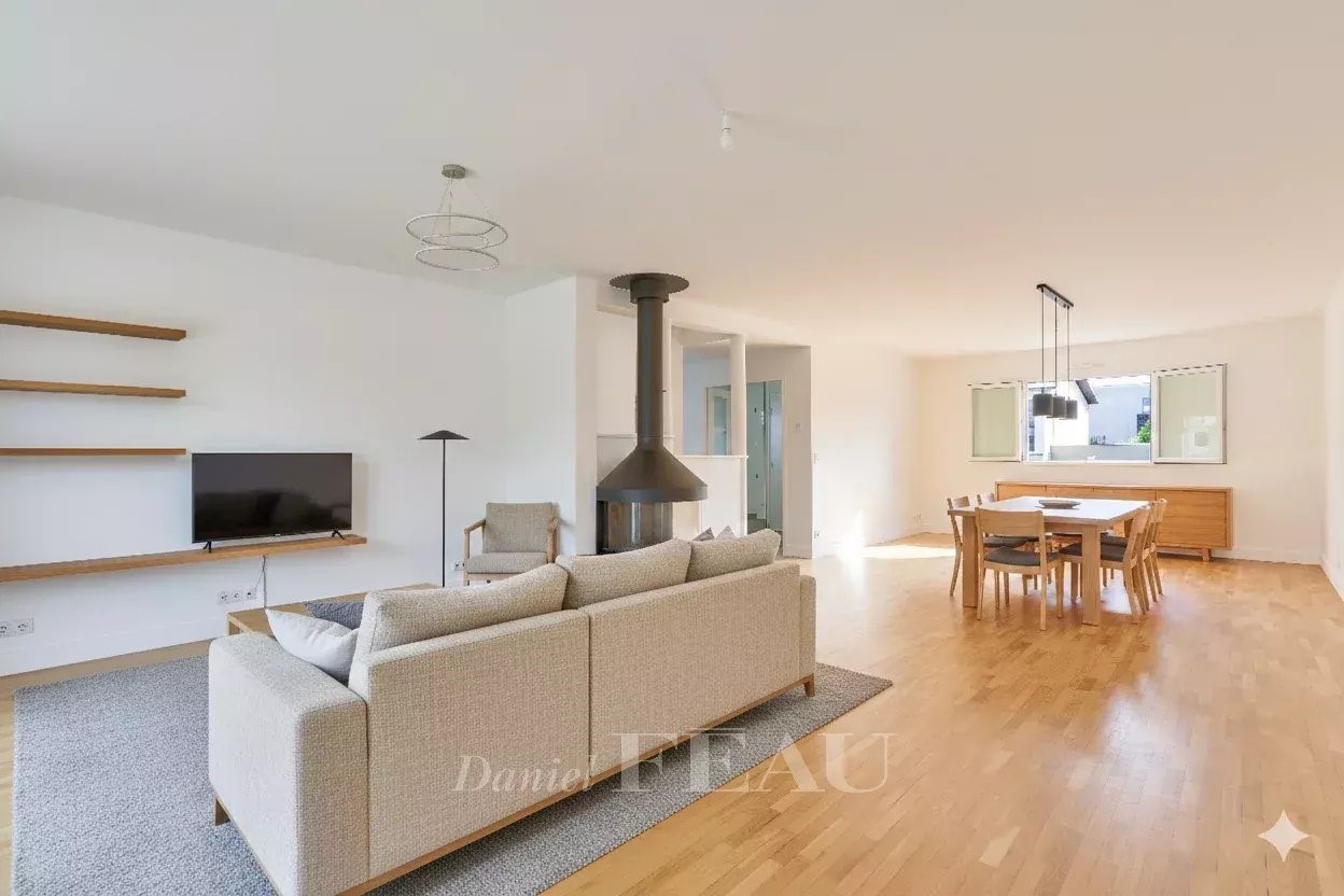 Luxury house to rent in the district Mont Valérien