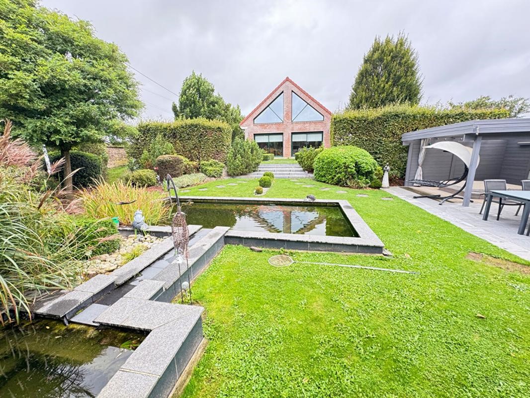 Maison de luxe à vendre dans le quartier Liberté-Victoire