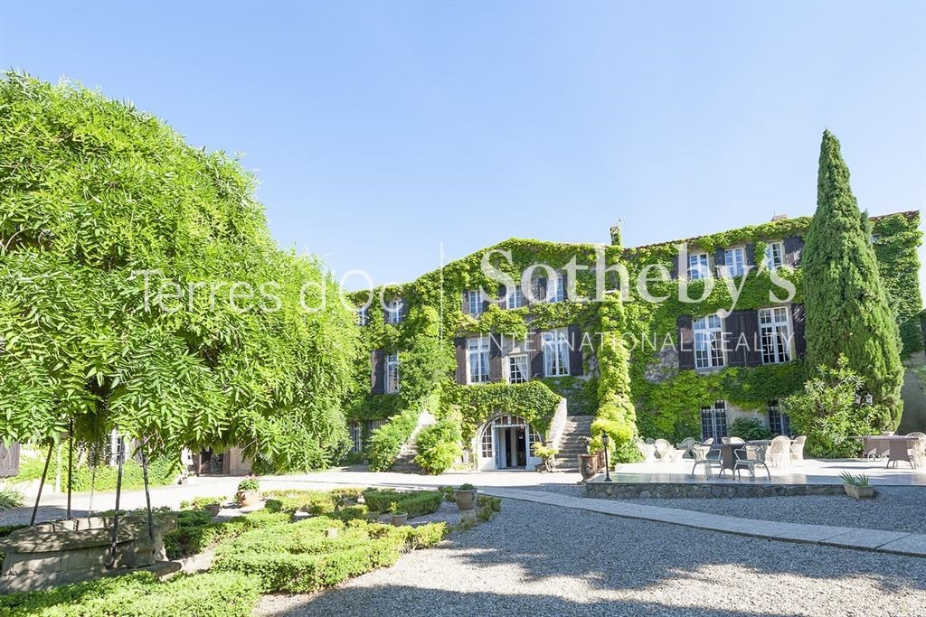 Castle for sale in Carcassonne