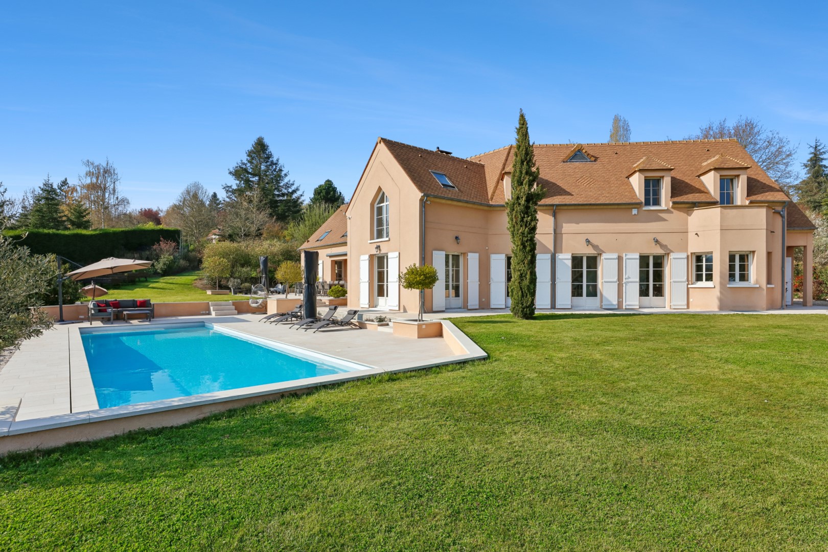 luxe huis te koop in Péreire