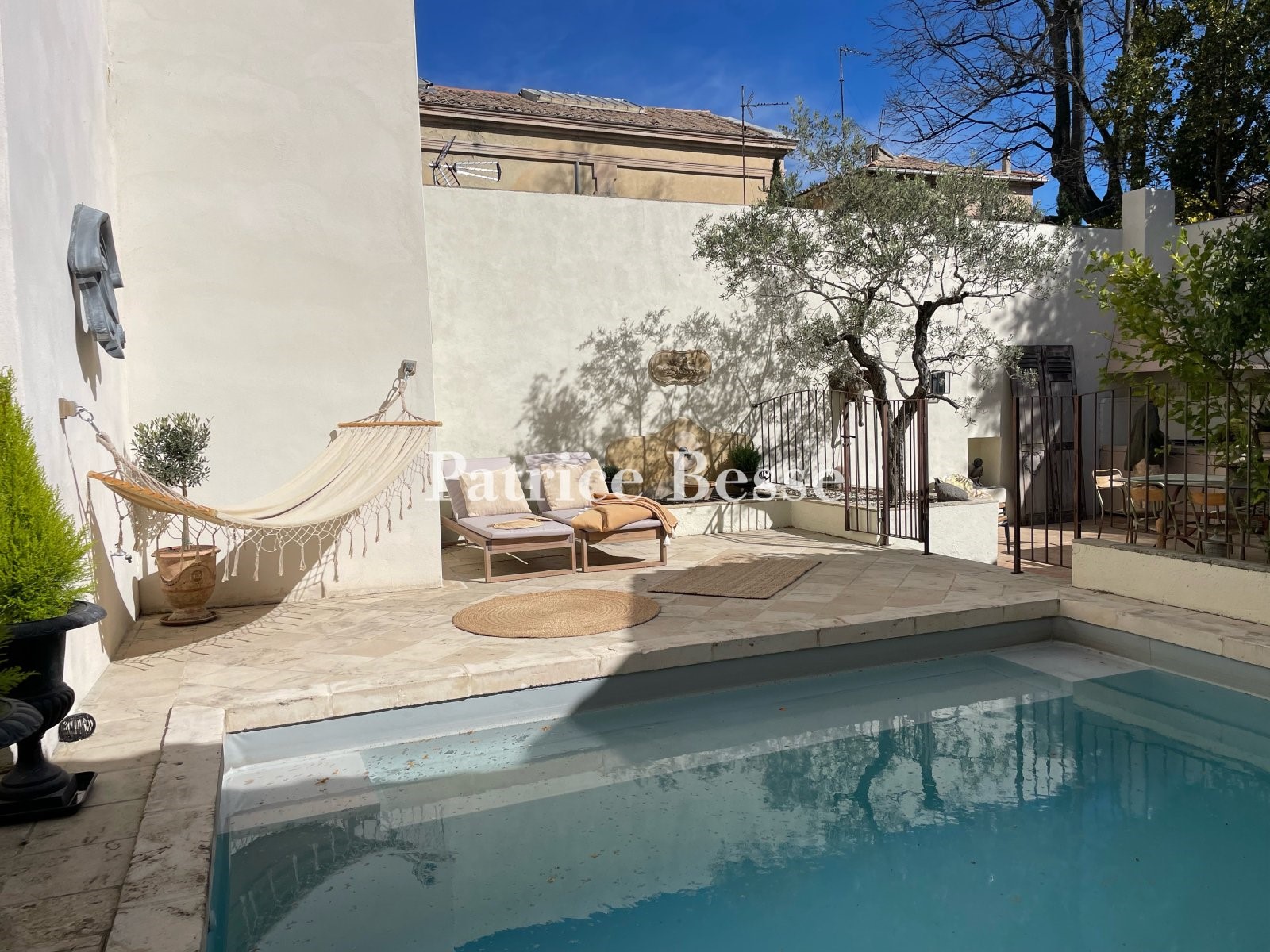 Old house for sale in Carpentras