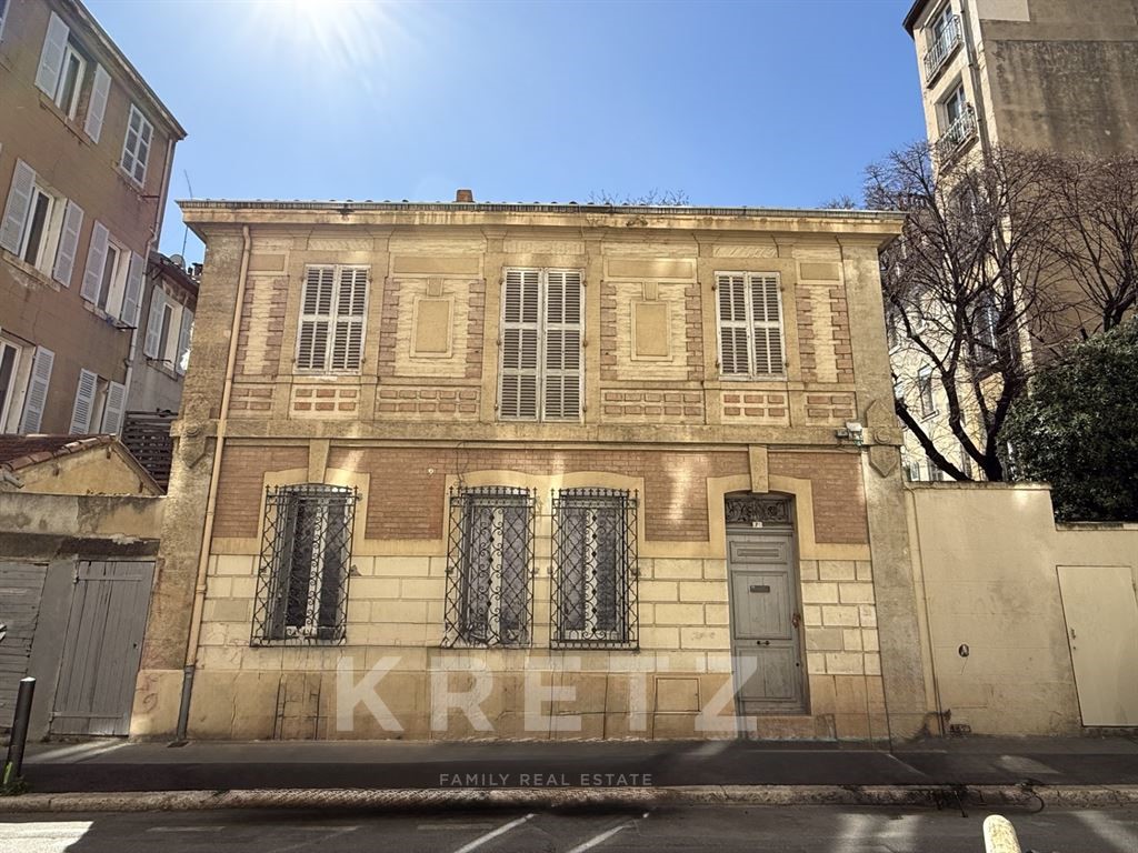 Stadswoning te koop in Saint Charles