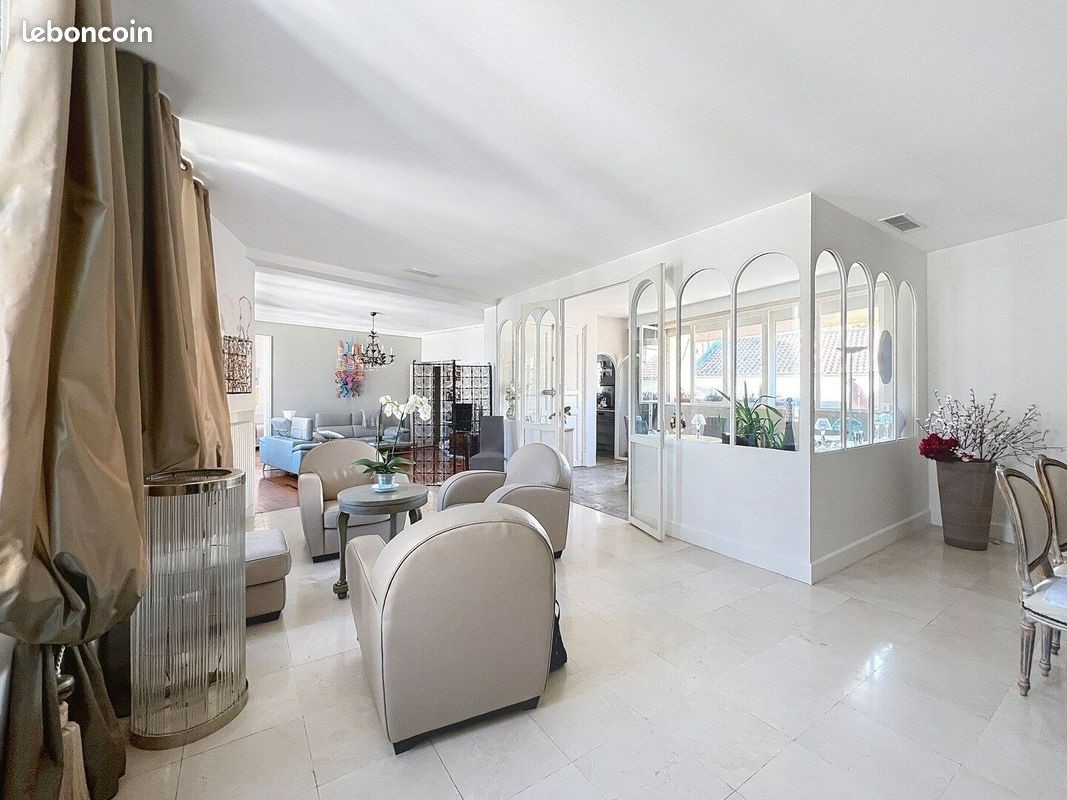 Luxe appartement te koop in Zone Pietonne