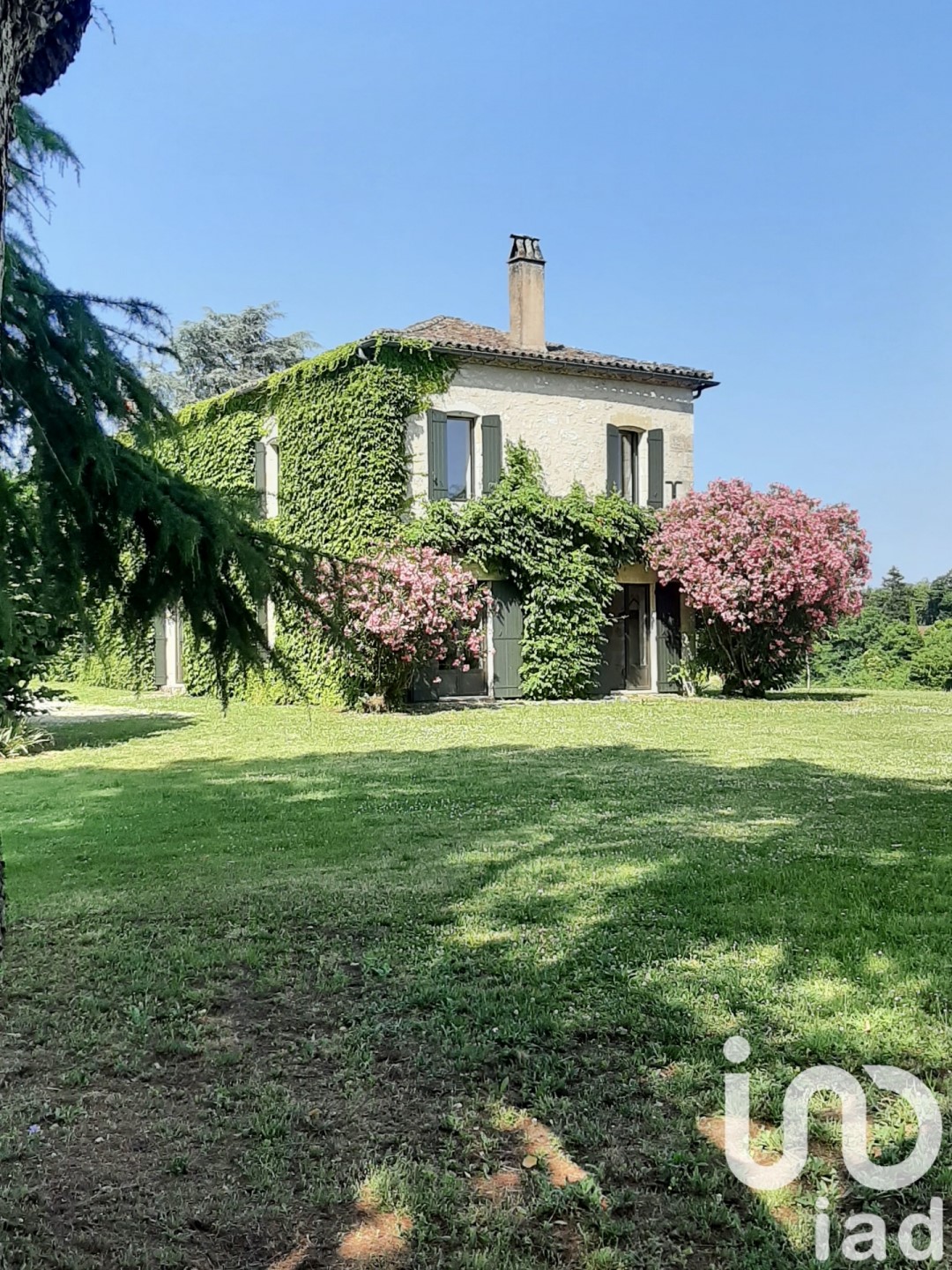 Casale lungo francese tipico in vendita Sainte-Foy-la-Grande