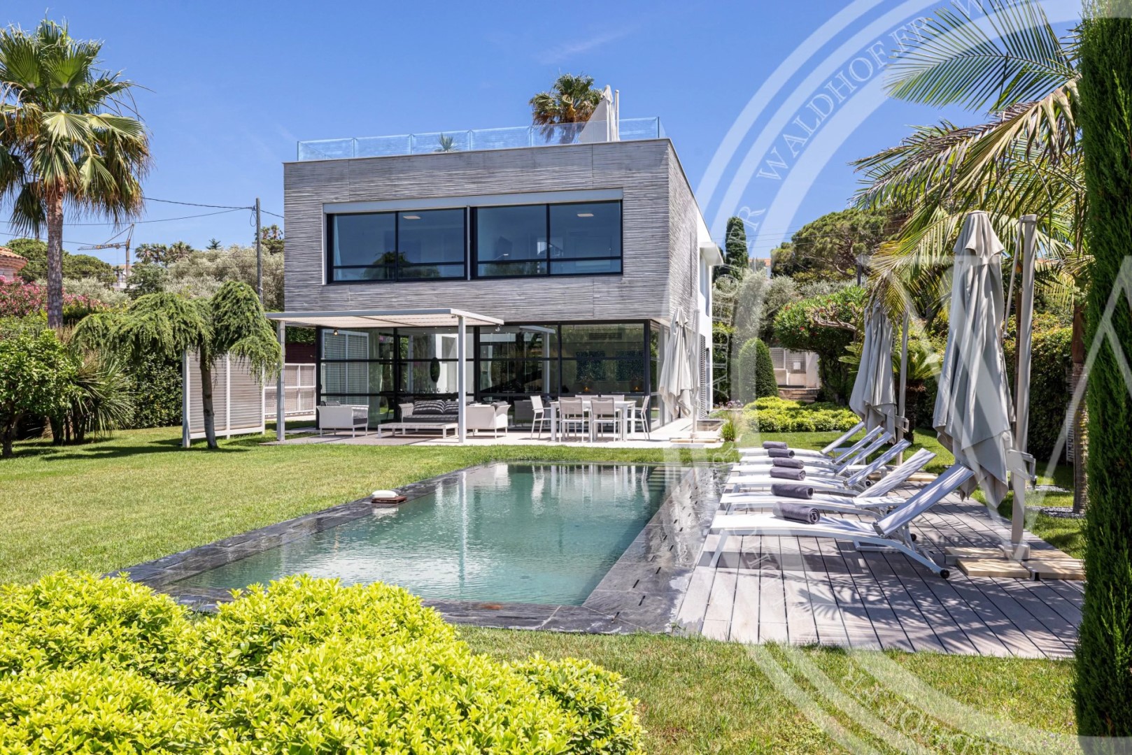 Luxe stadswoning te huur in Antibes
