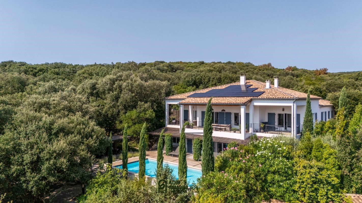 Luxe stadswoning te koop in Goudargues