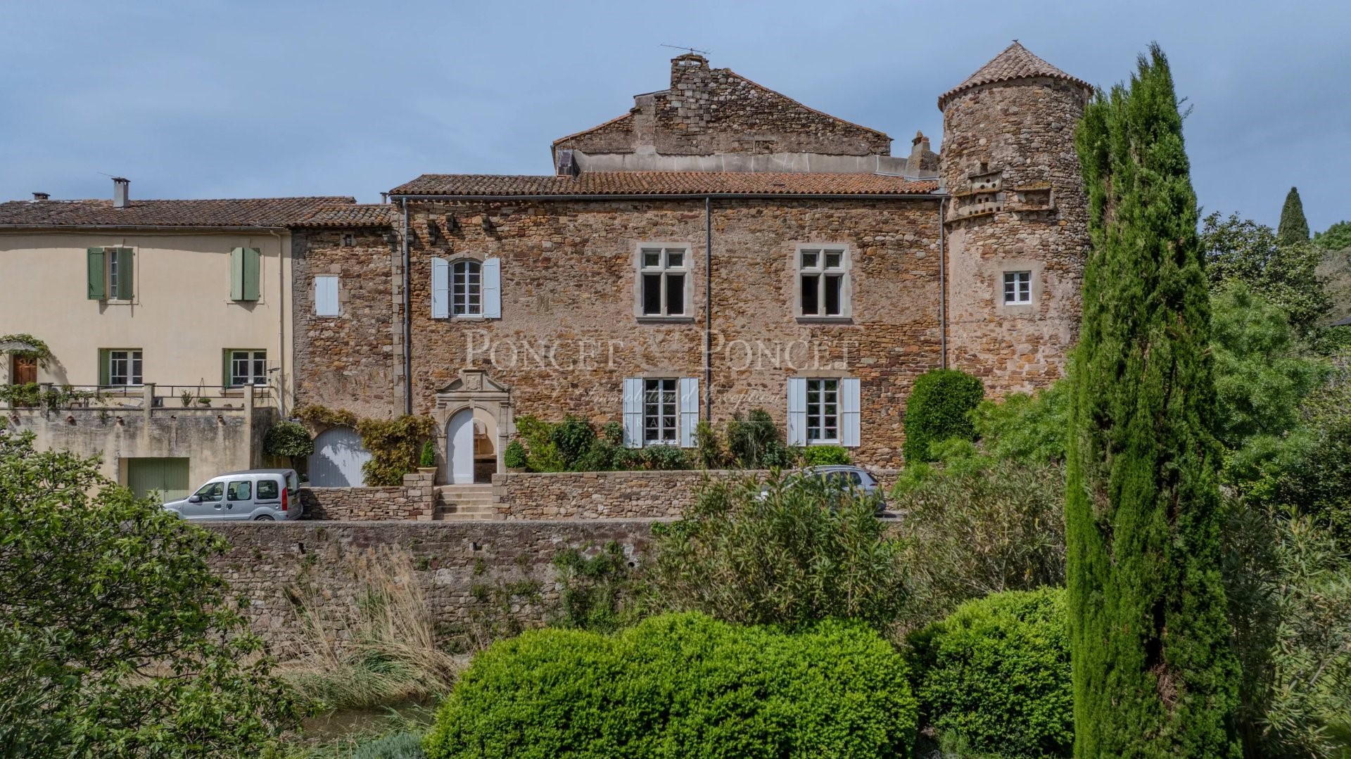 Castle for sale in the district Centre Ville