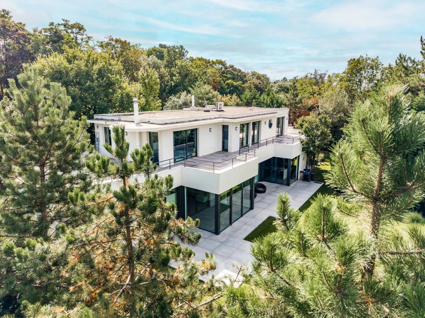 Luxury house for sale in the district La Jonchère-Les Sablons