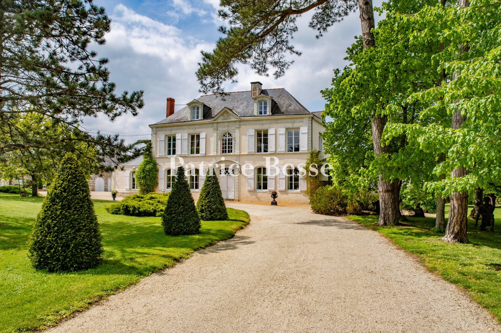 Old house for sale in Angers