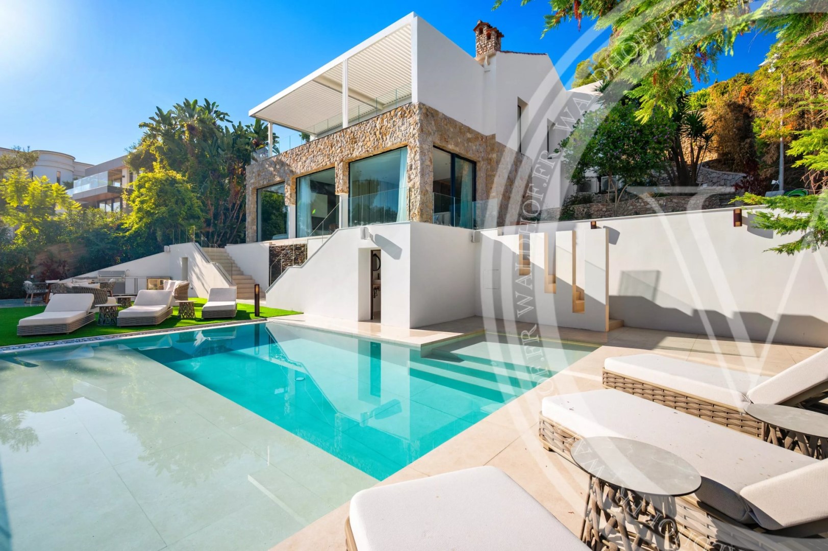 Luxury villa to rent in the district Cap Martin