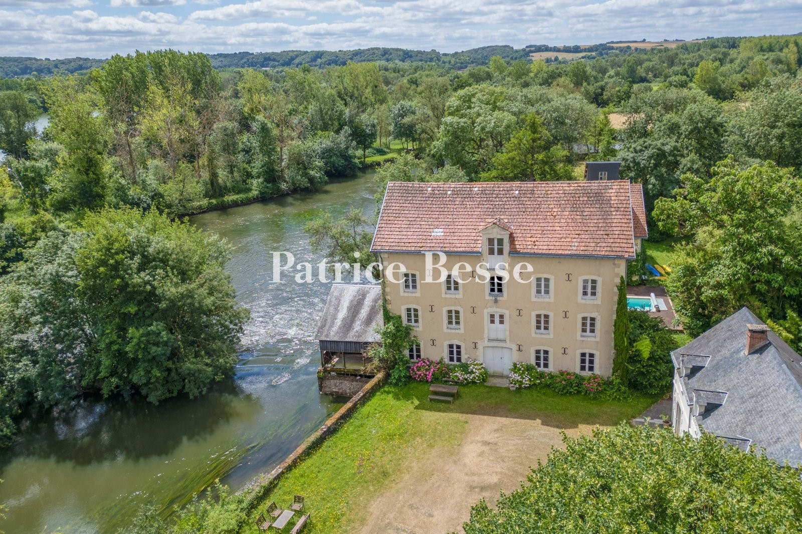 Mill for sale in La Chartre-sur-le-Loir