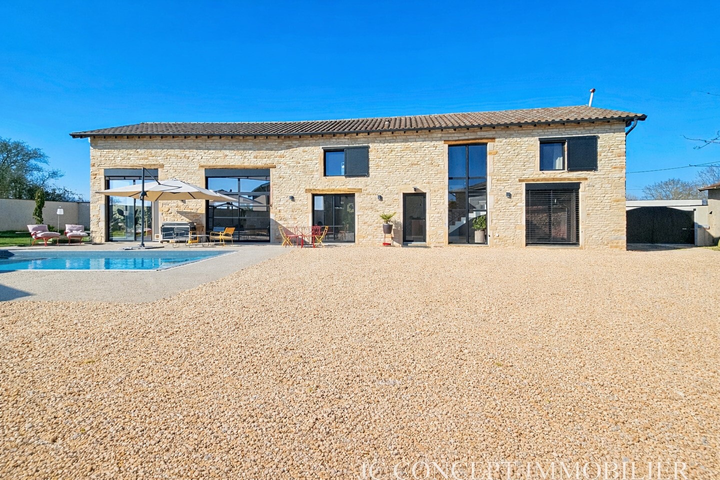 Maison contemporaine à vendre à La Chapelle-de-Guinchay
