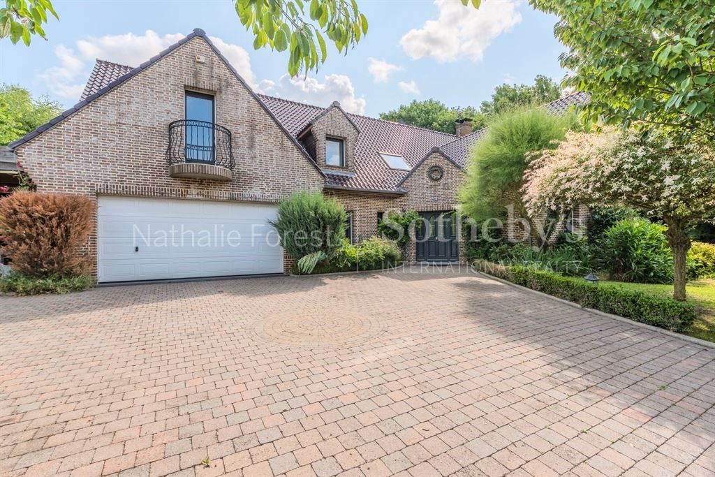 Luxury house for sale in Lorgies