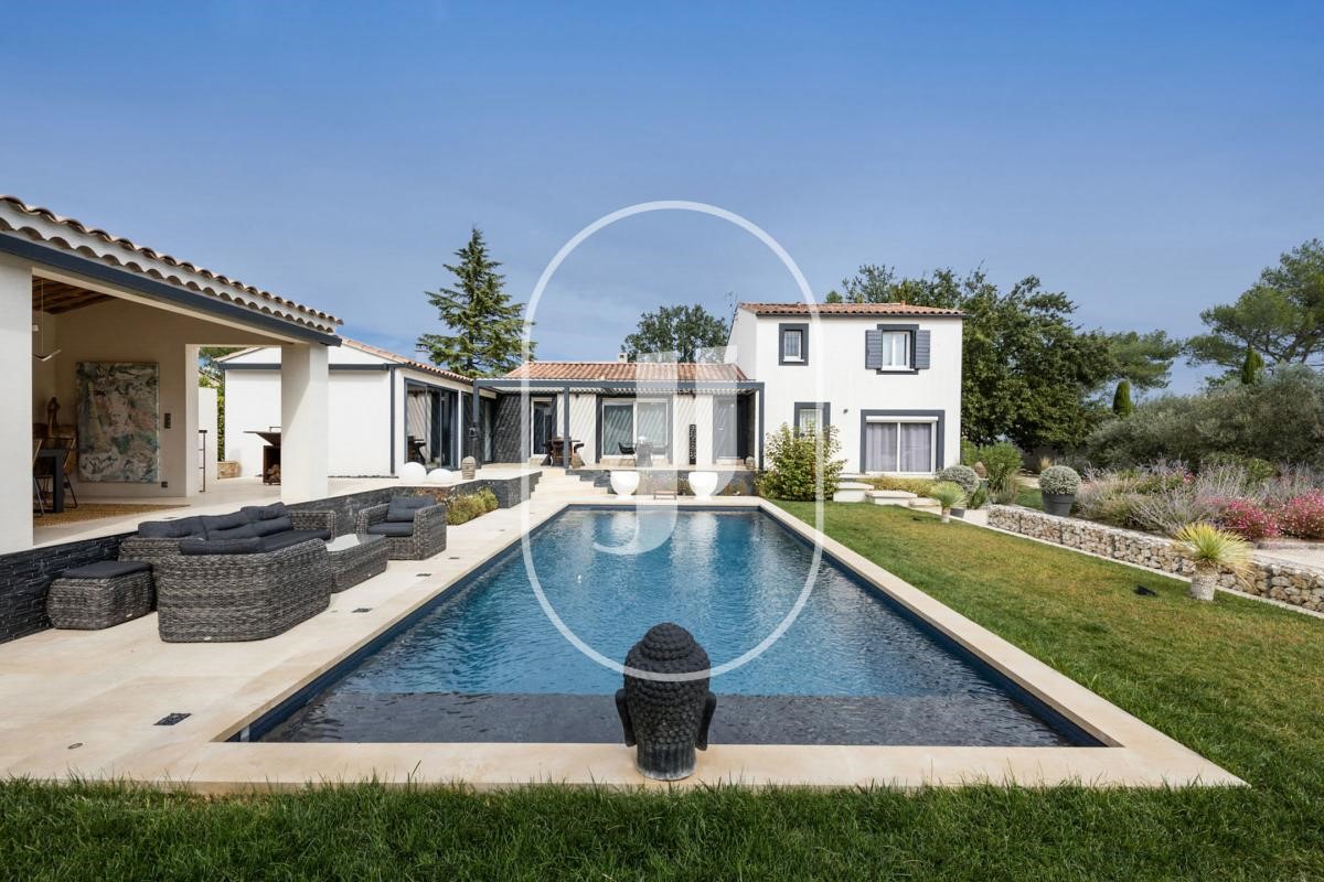Villa de luxe à vendre à Cabrières-d'Avignon