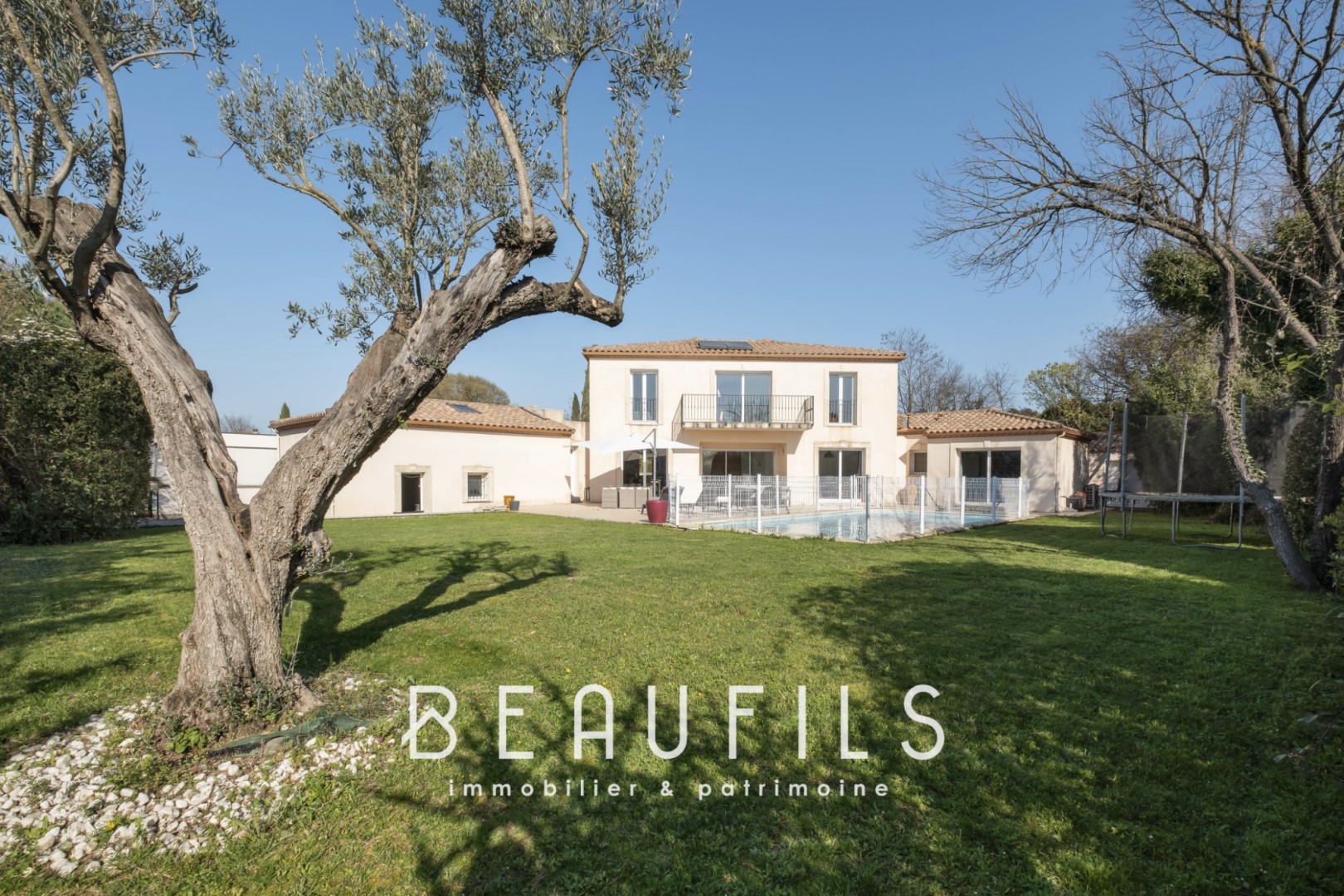 Villa de luxe à vendre dans le quartier Jardins de la Fontaine