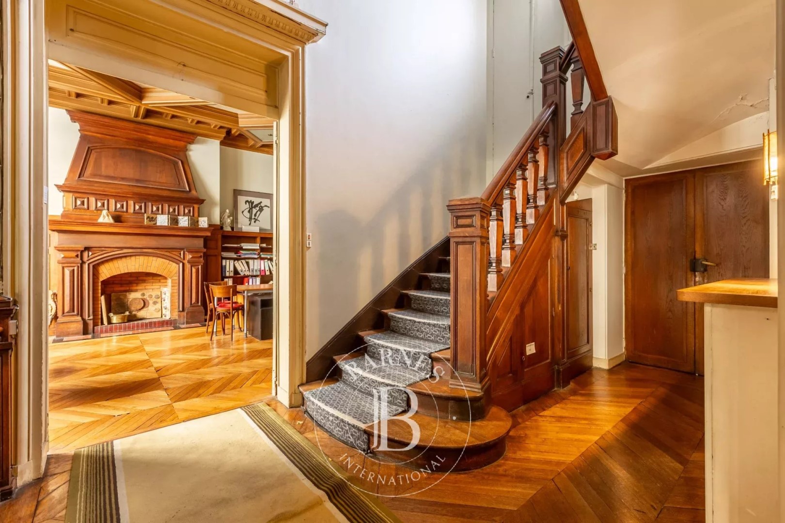 Private mansion for sale in the district Notre Dame des Champs