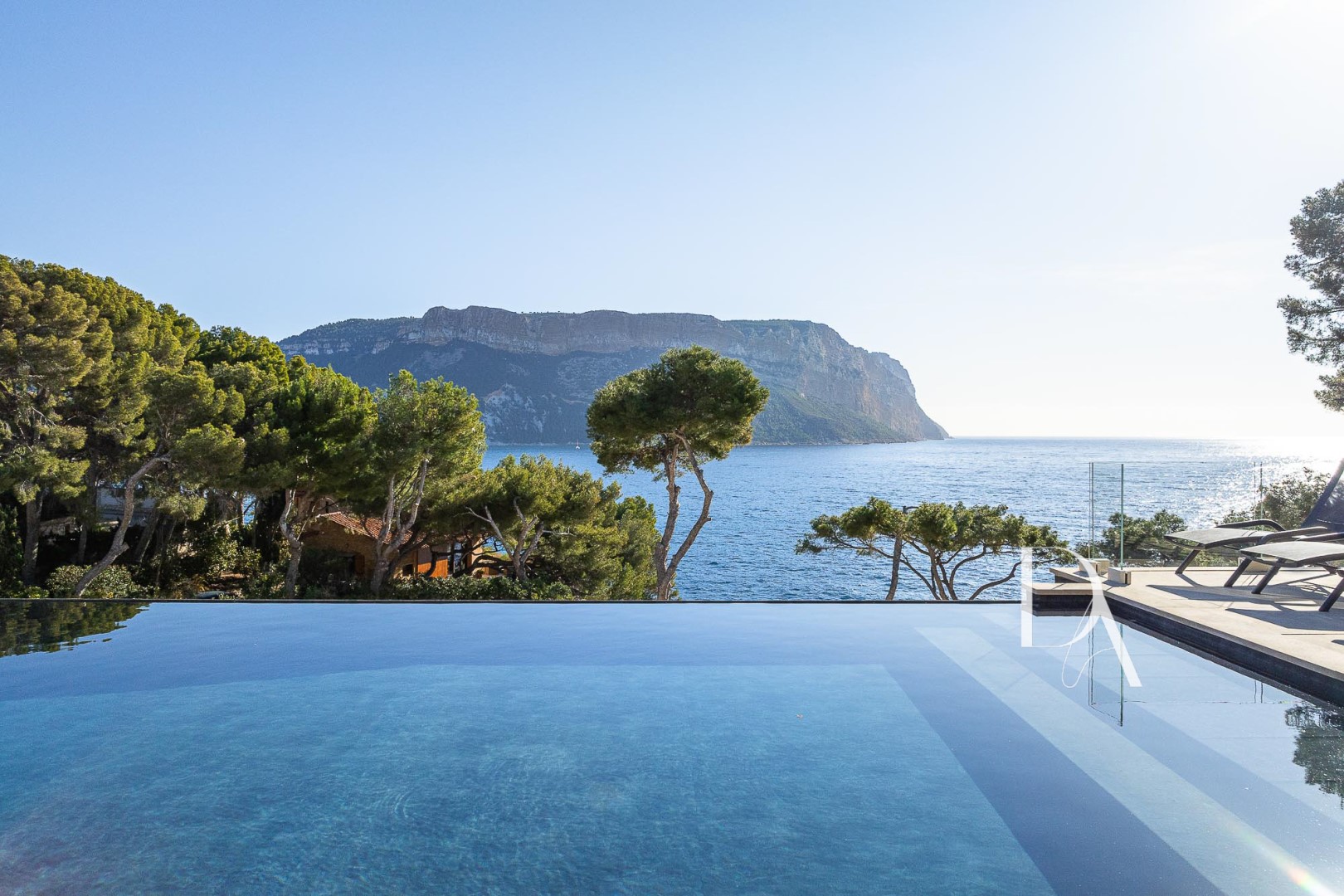Luxe stadswoning te huur in Cassis