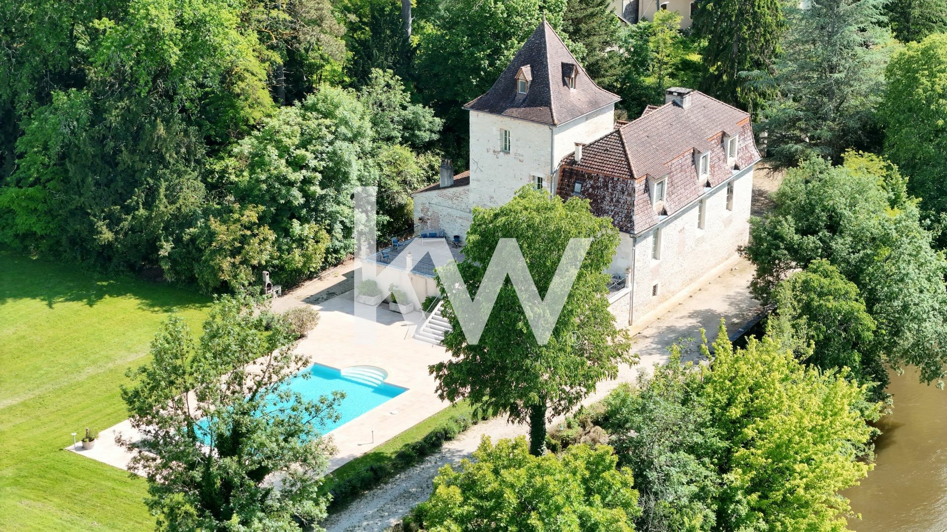 Manor house for sale in Cahors