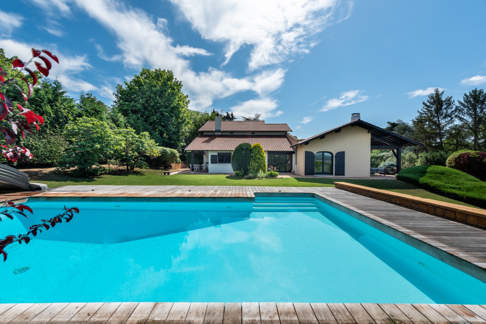 luxe huis te koop in Montanay