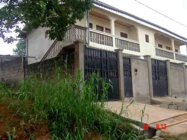 Appartement De Vacances A Yaounde V En Centre Pour 5 Pers 60m Amivac Com