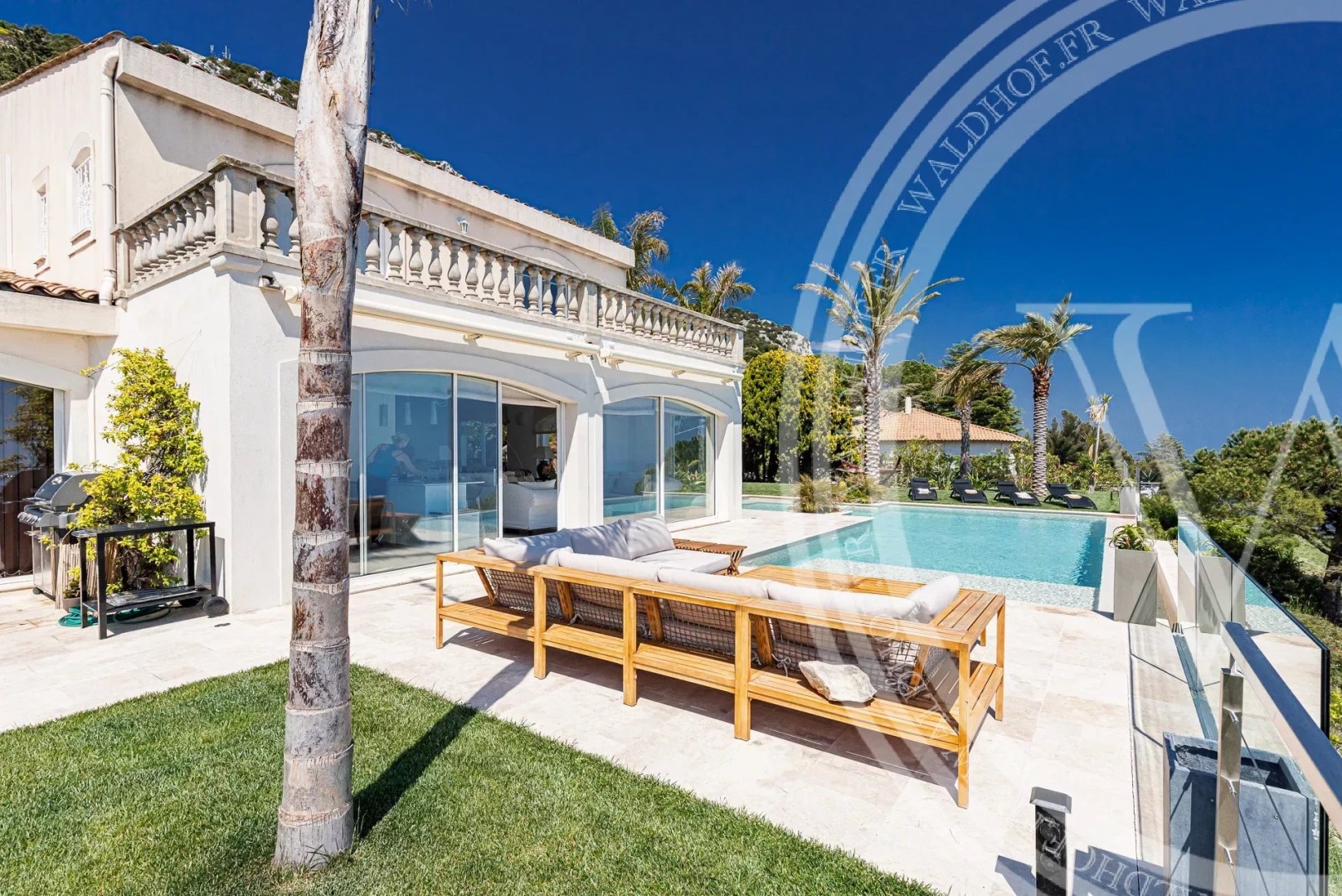 Luxe stadswoning te huur in La Turbie