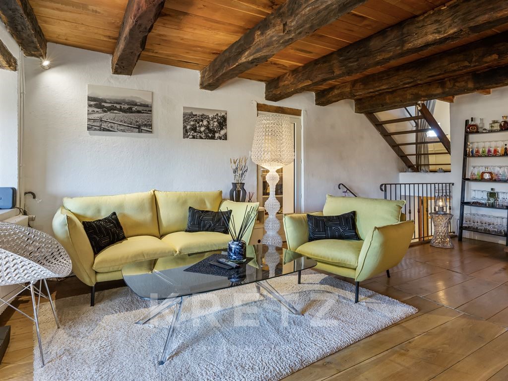 Luxury house for sale in Simiane-la-Rotonde