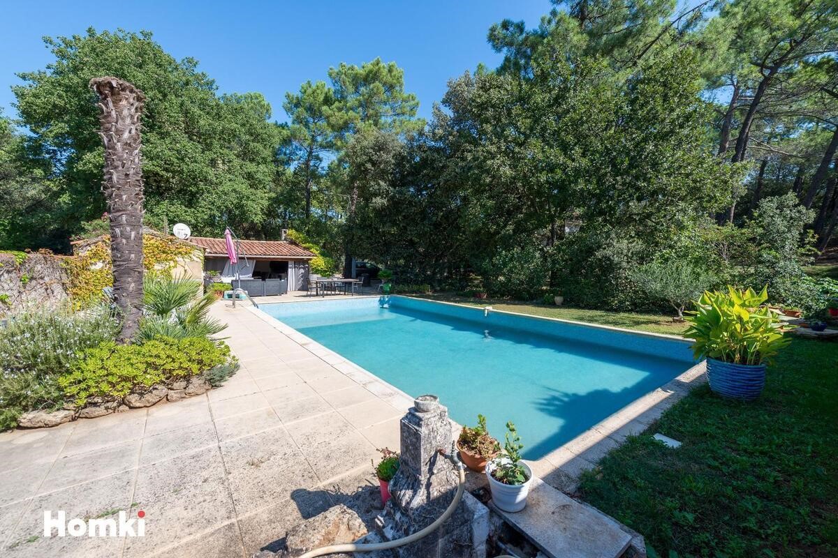 Villa de luxe à vendre à Suze-la-Rousse