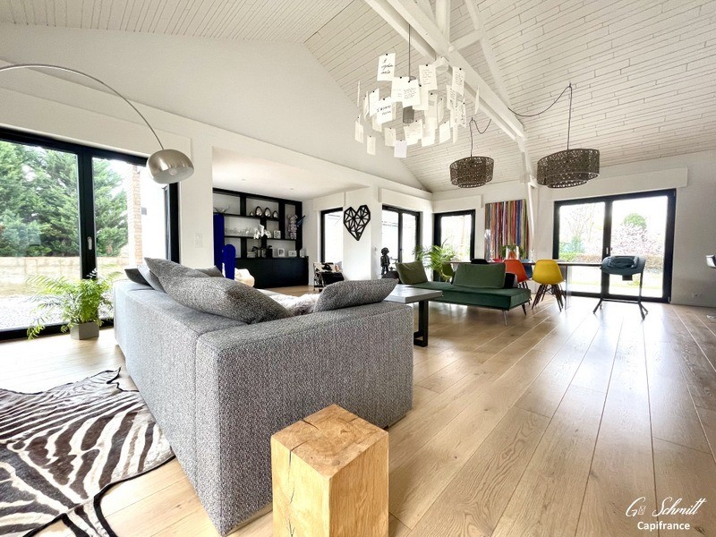 Hedendaagse woning te koop in Saint Léon