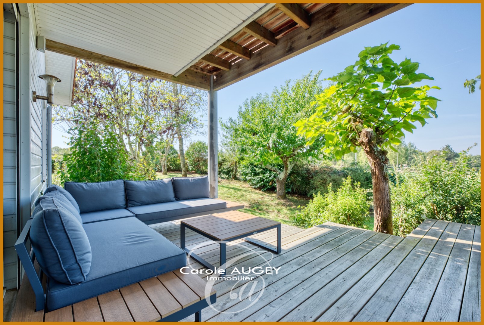 Luxury villa for sale in Carignan-de-Bordeaux