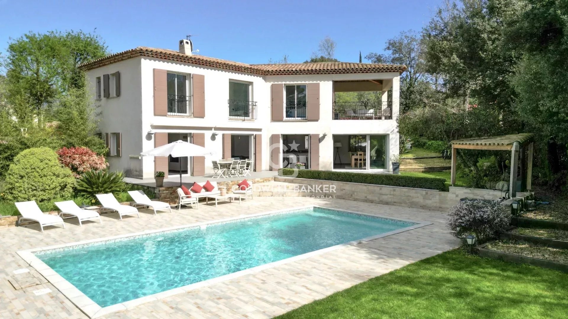 Villa de luxe à vendre dans le quartier Ile Verte-Nord Est