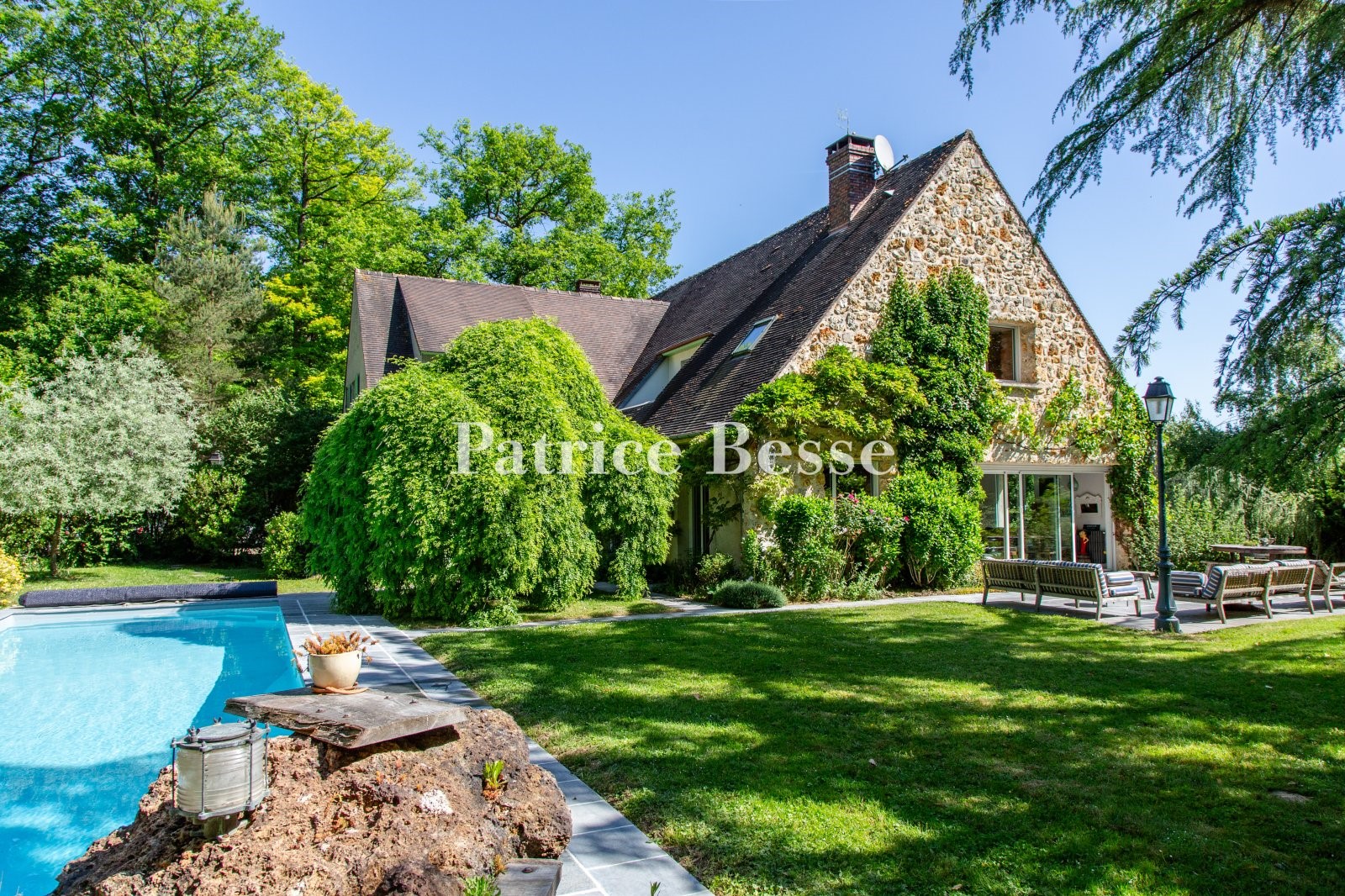 Old house for sale in Saint-Lambert