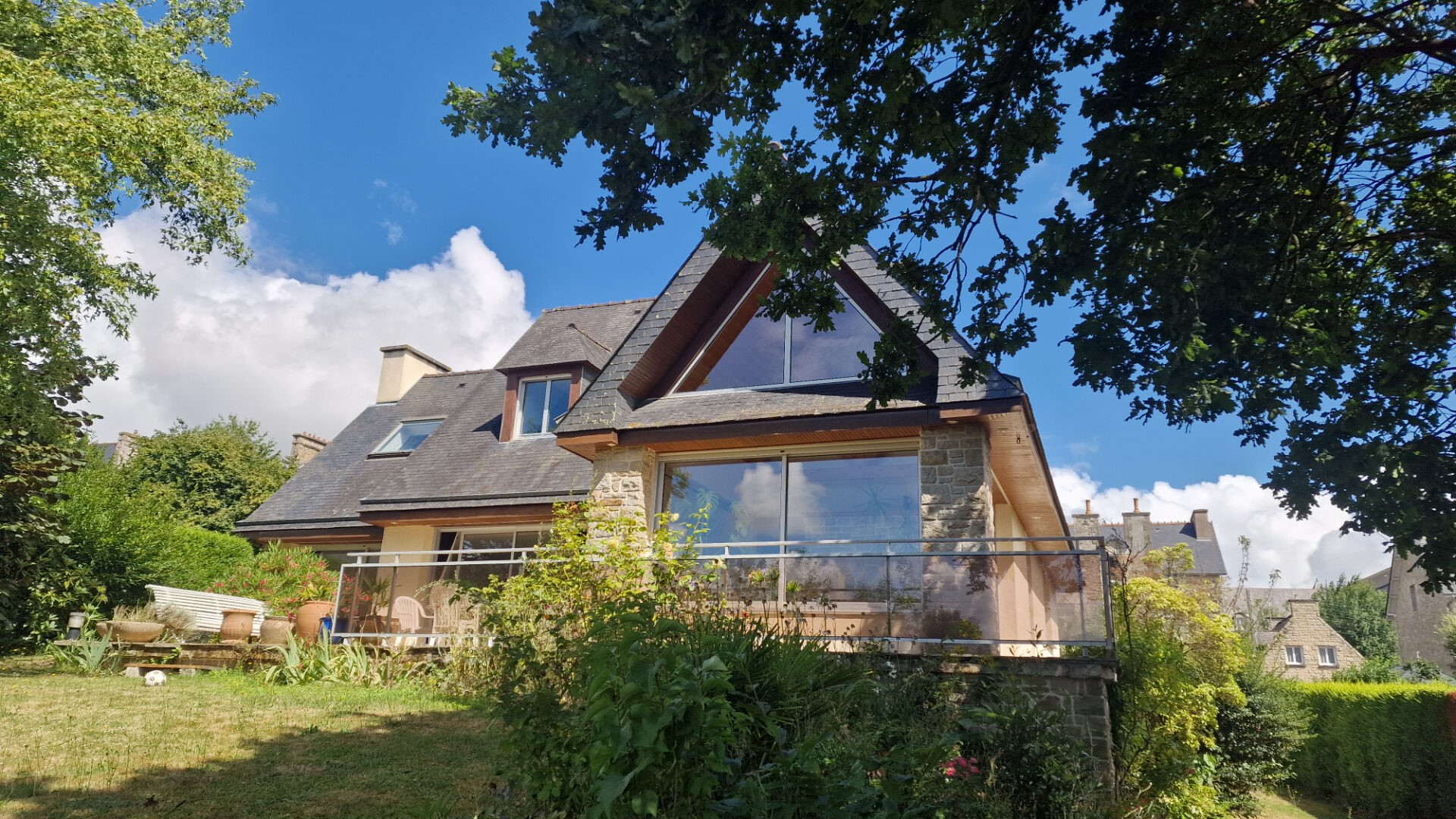 Maison de luxe à vendre dans le quartier Fontaines-Les Salesiens