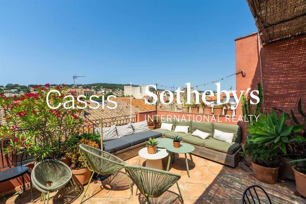 Luxury house for sale in the district Extension Centre Ville