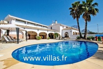 Villa de style rustique pour 8 à 10 personnes avec piscine privée située à Calpe.