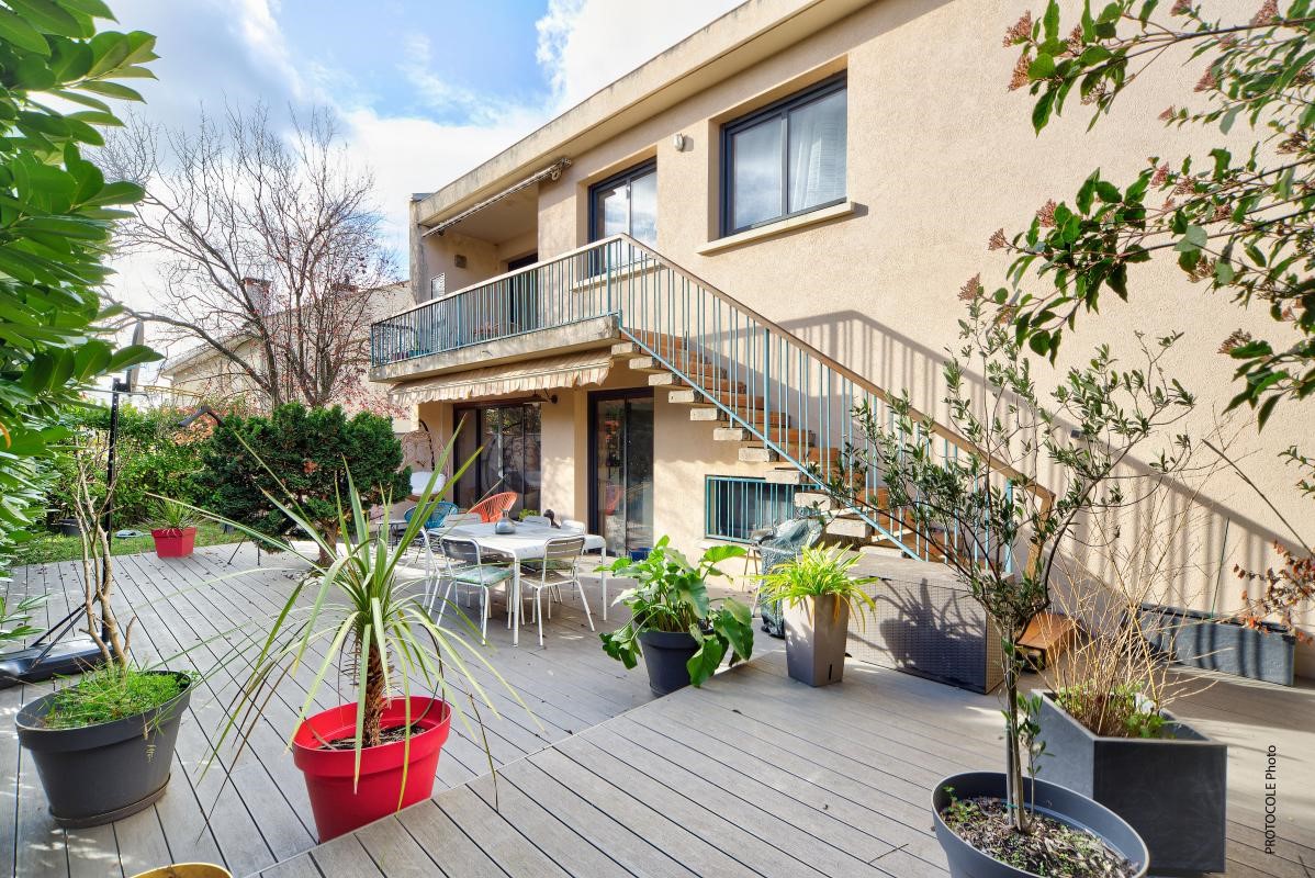 Luxury house for sale in the district Les Acacias