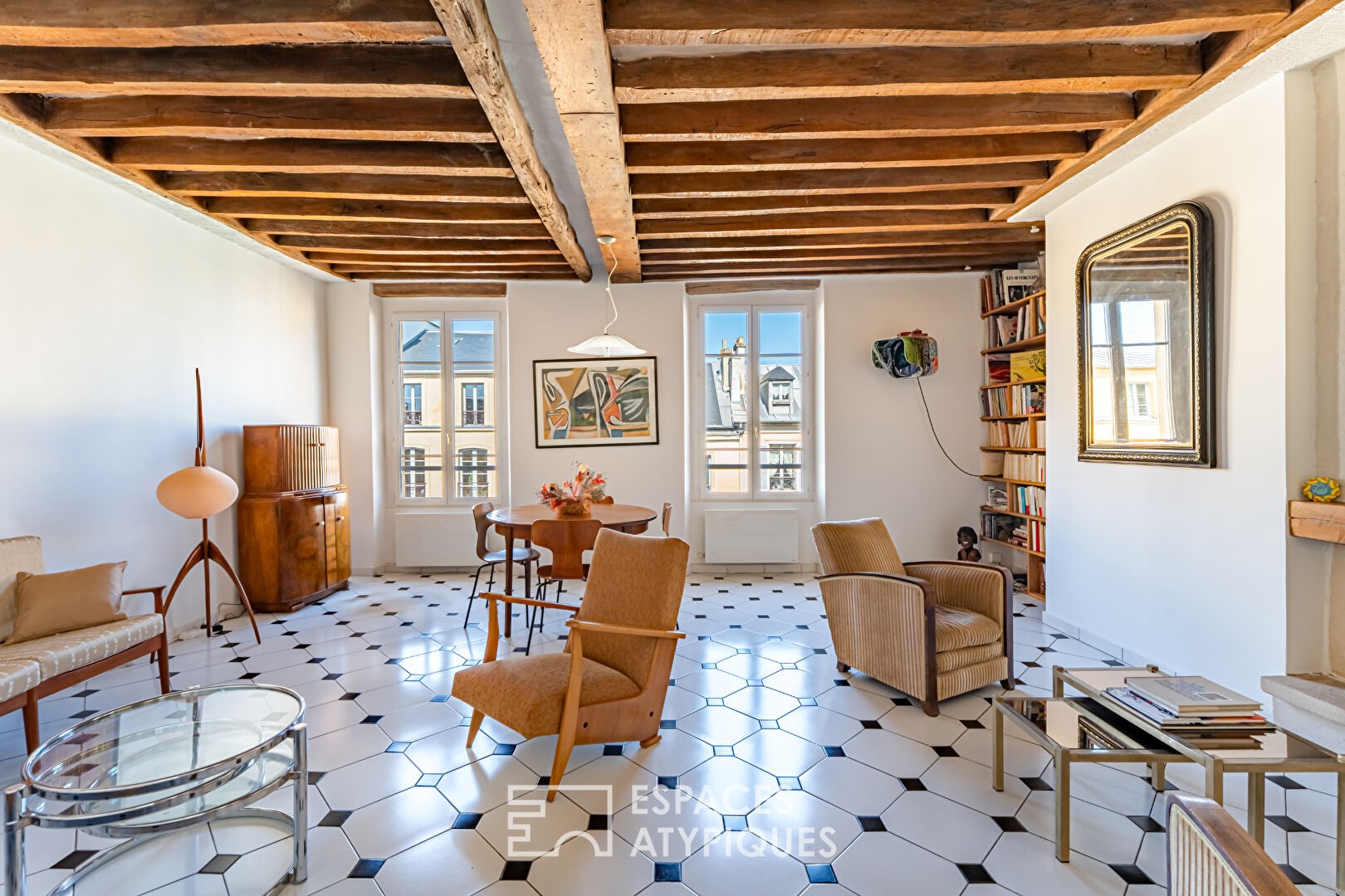 luxury duplex for sale in the district Notre Dame