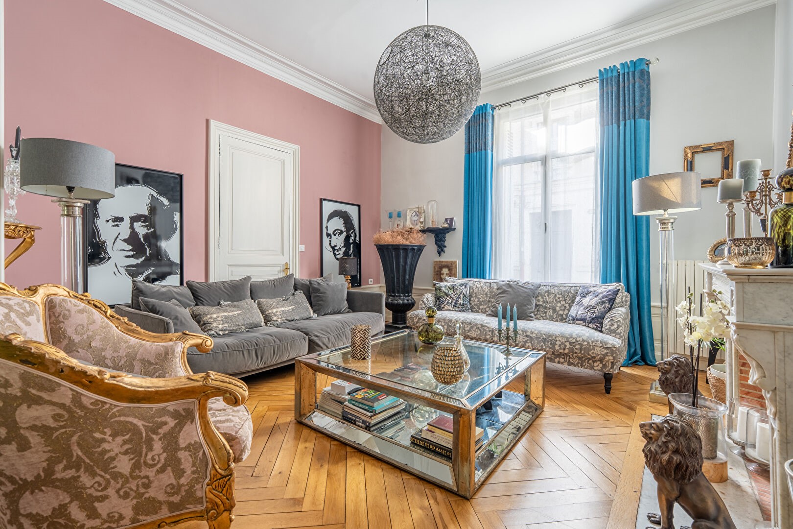 Luxury house for sale in the district Centre