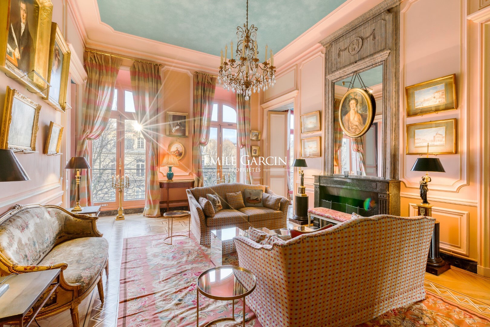 Appartement de luxe à louer dans le quartier Triangle d'Or