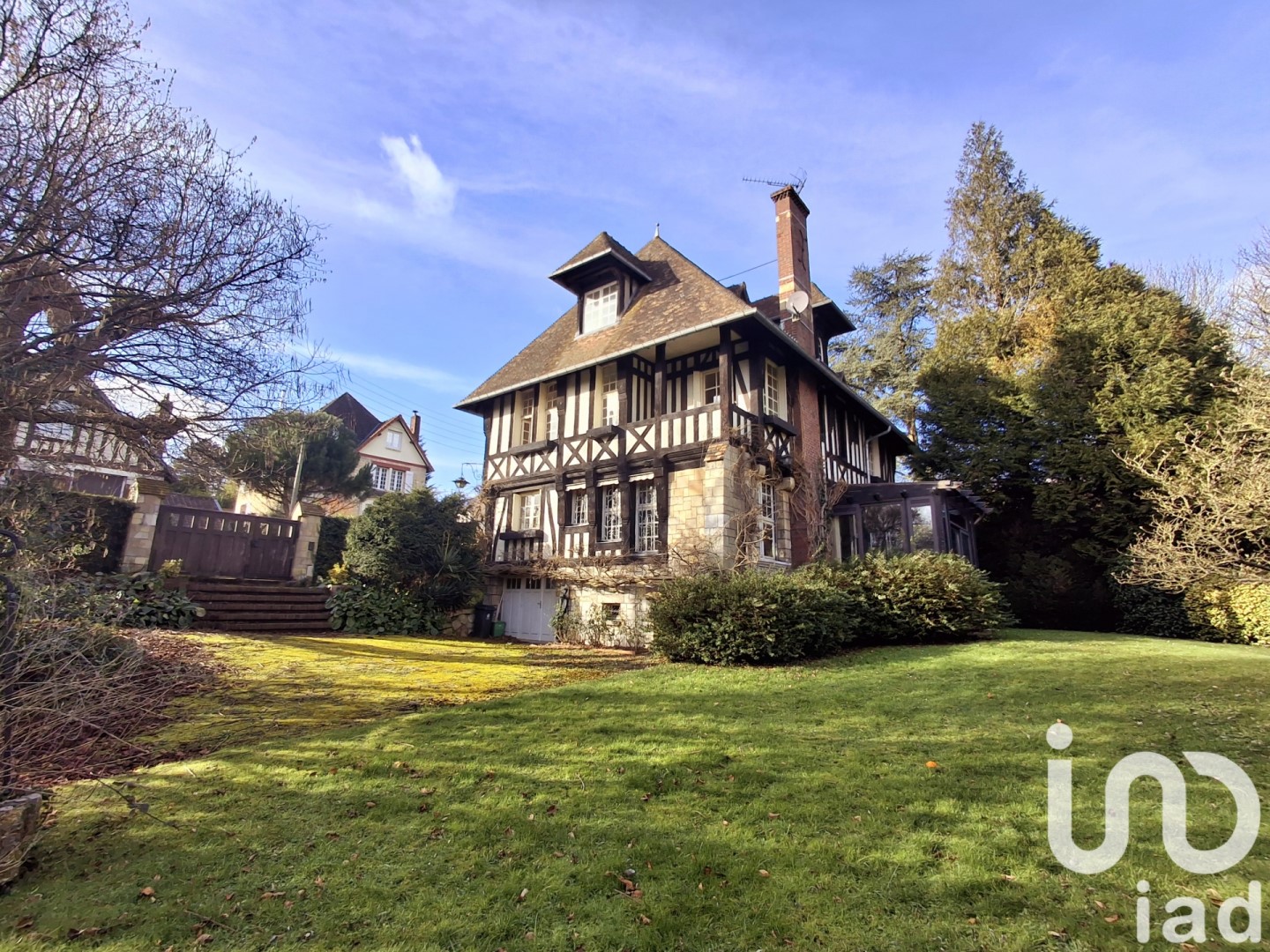 Maison de luxe à vendre dans le quartier Le Cotillet