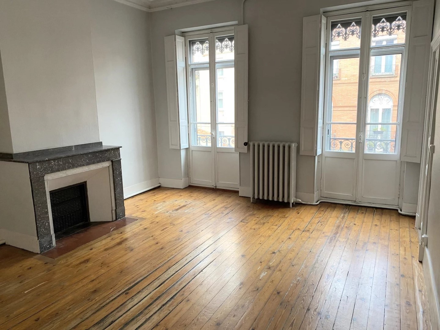 Luxury apartment for sale in the district Les Chalets-Saint Aubin-Saint Etienne