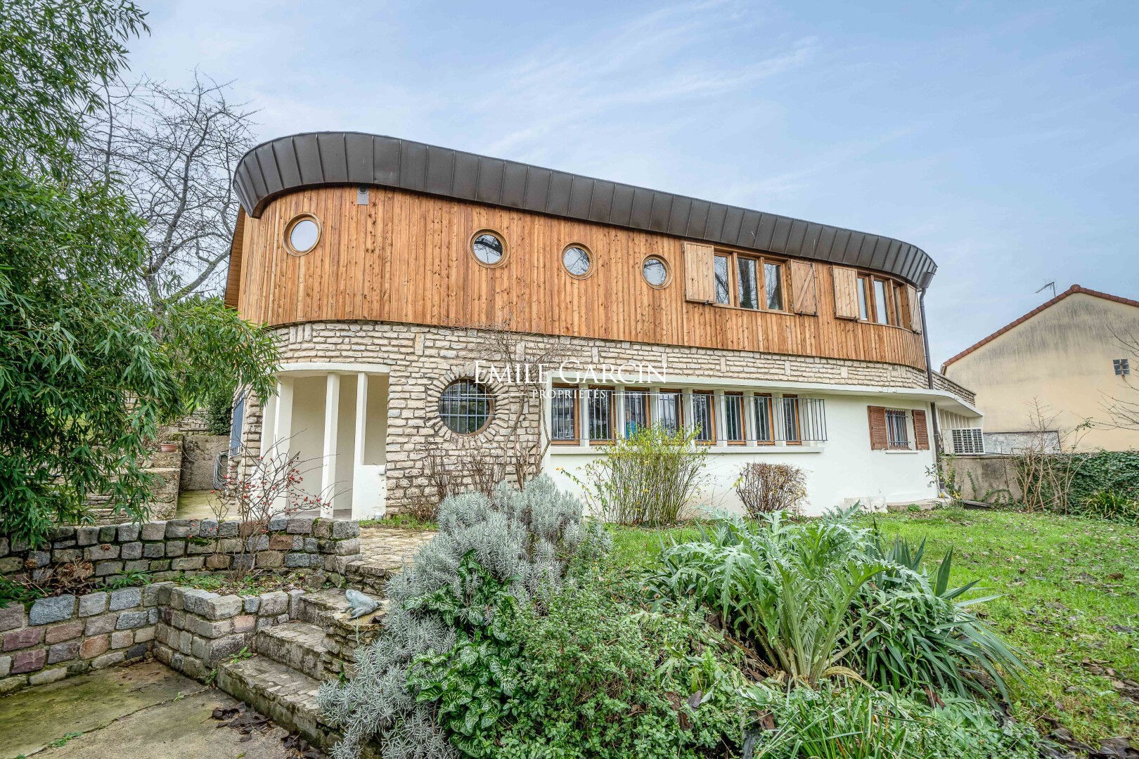 Luxury house for sale in the district Le Plateau