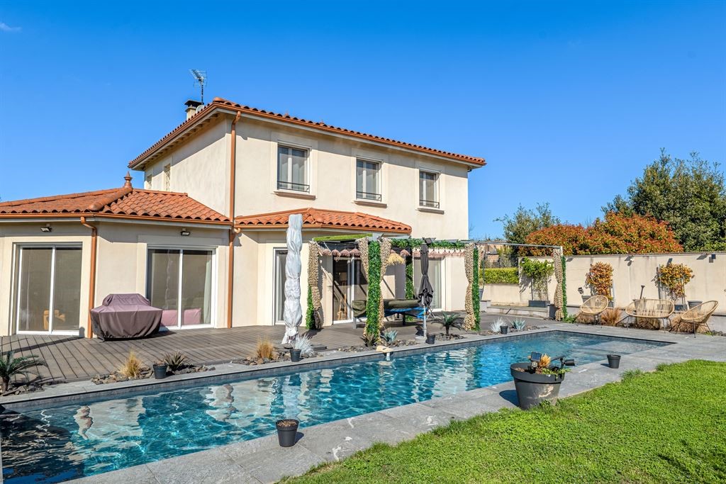 Maison contemporaine à vendre dans le quartier Chantegrillet