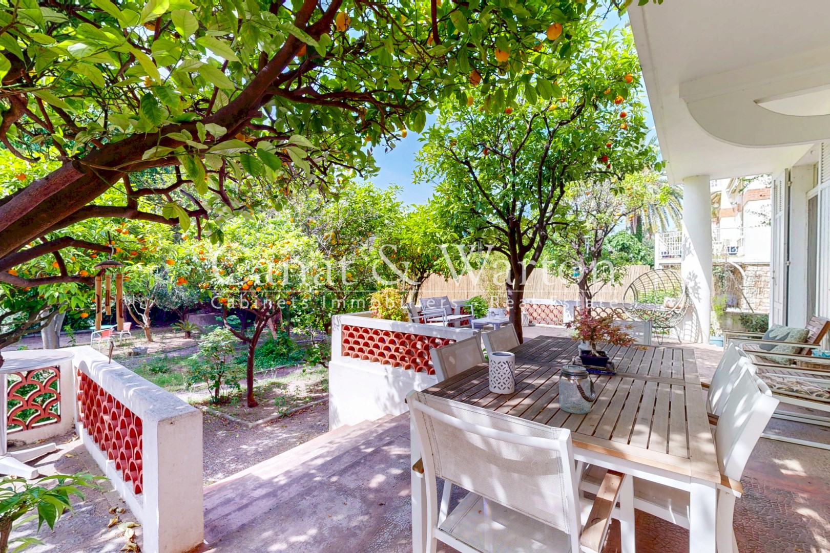 Villa de luxe à vendre dans le quartier Godillot
