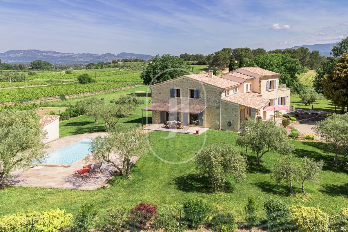 Maison de luxe à vendre à Mazan