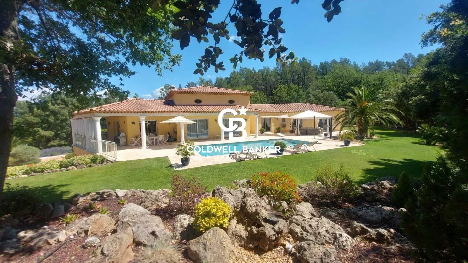 Luxury villa for sale in the district Centre