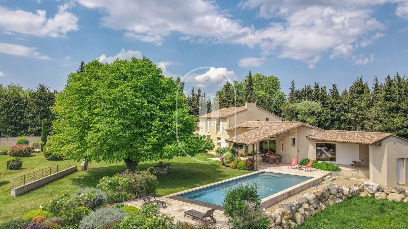 Luxury house for sale in the district Centre Ville