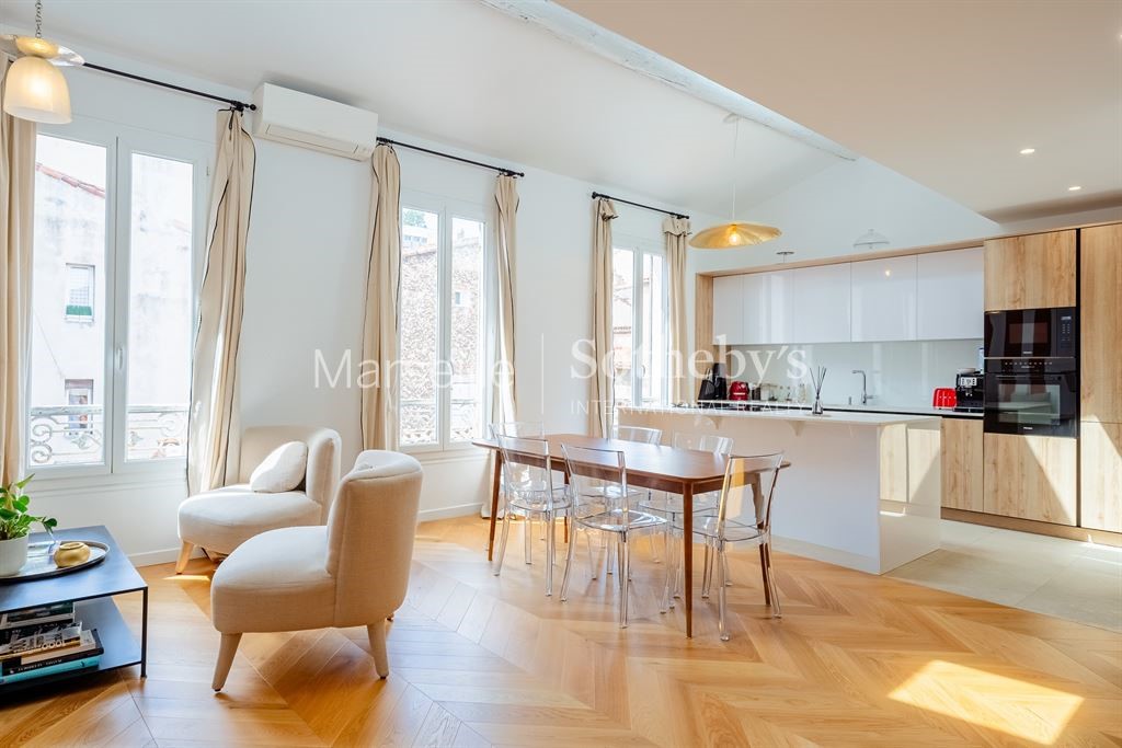 Duplex de luxe à vendre dans le quartier Saint Victor