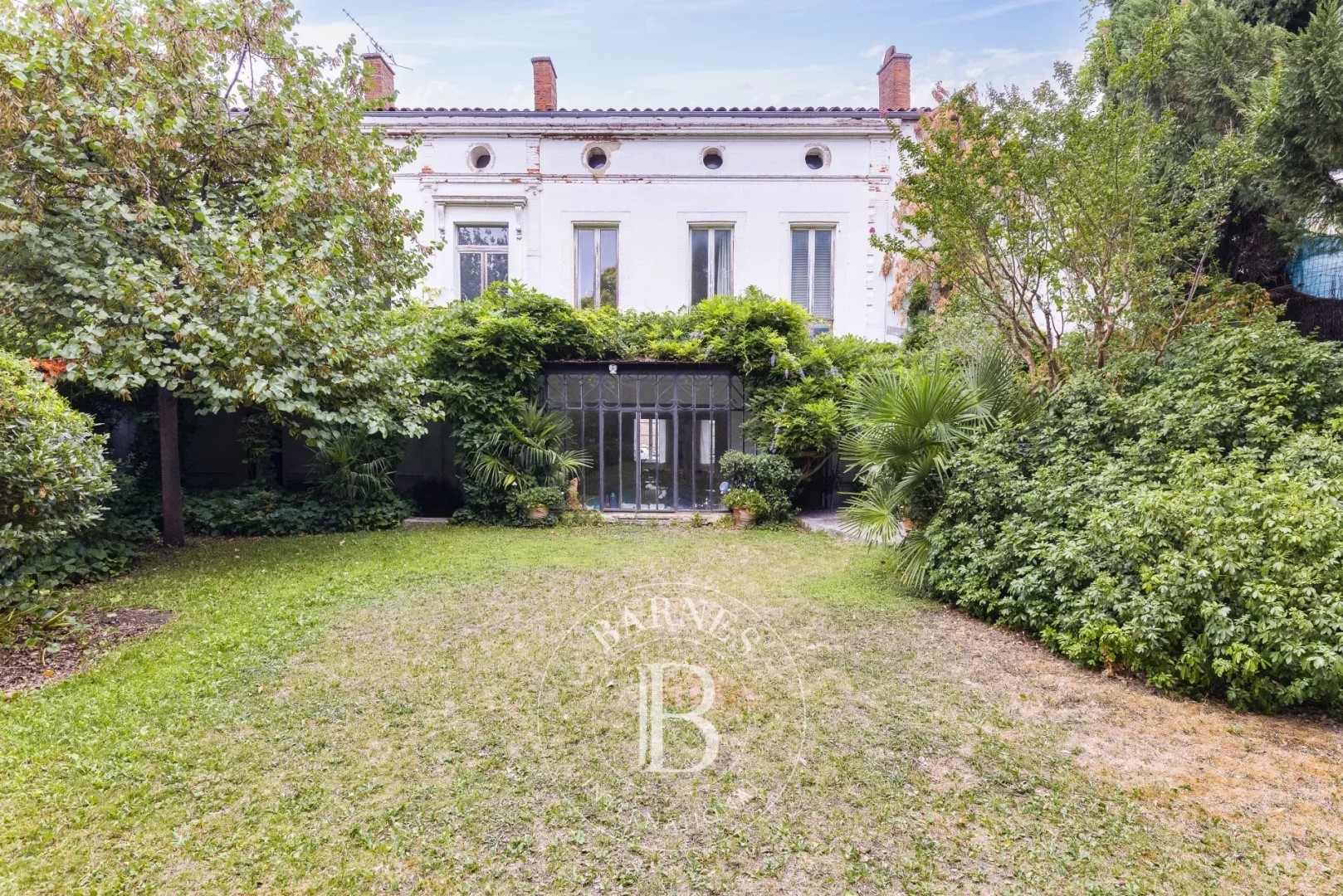 Villa de luxe à vendre dans le quartier Saint Cyprien
