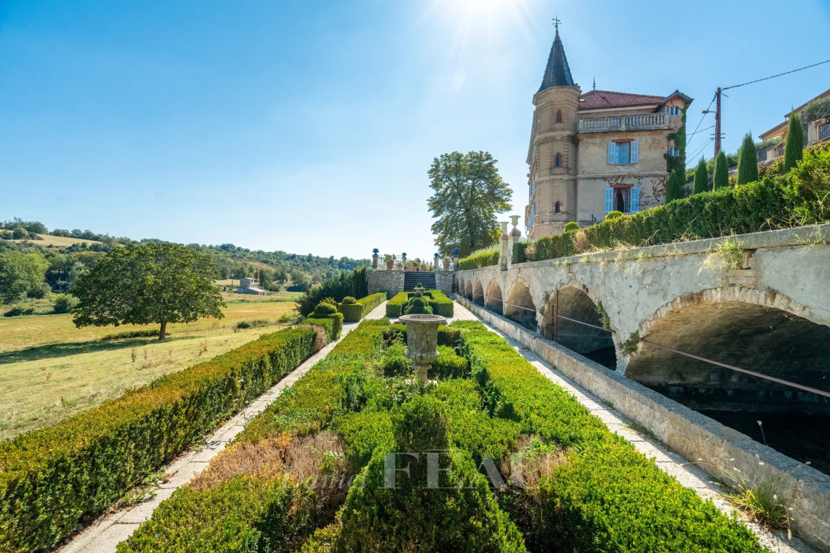 Château à vendre à Valensole